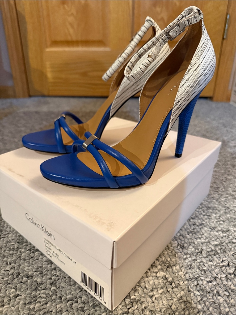 Calvin Klein Nathali S Nappa / Start Liz Size 8 NWT Blue/White
